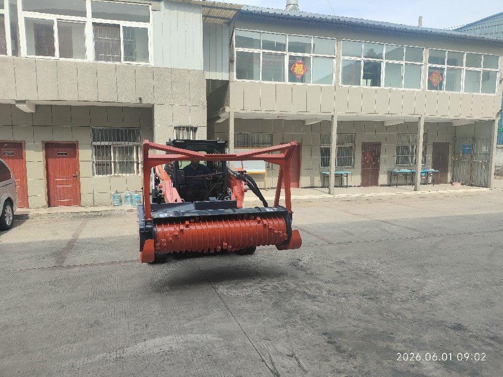 滑移裝載機